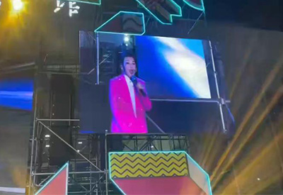 烏蘭圖雅《套馬桿》#貴州正安時代天街